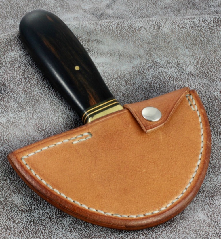 Cap's ULU (Leather Knife) 001.jpg Cap's ULU (Leather Knife) 001.jpg